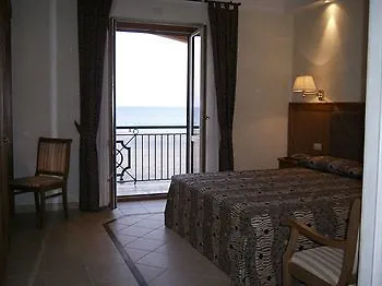 La Lampara Hotel 4*
